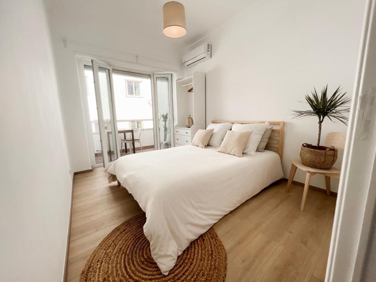 Capitao Ribeiro Surf House Apartment Costa de Caparica Ngoại thất bức ảnh