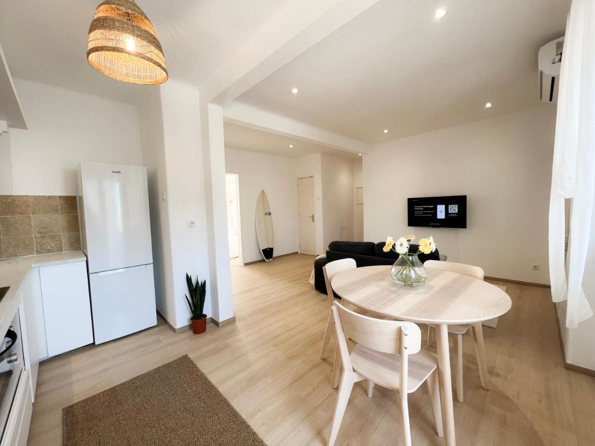 Capitao Ribeiro Surf House Apartment Costa de Caparica Ngoại thất bức ảnh