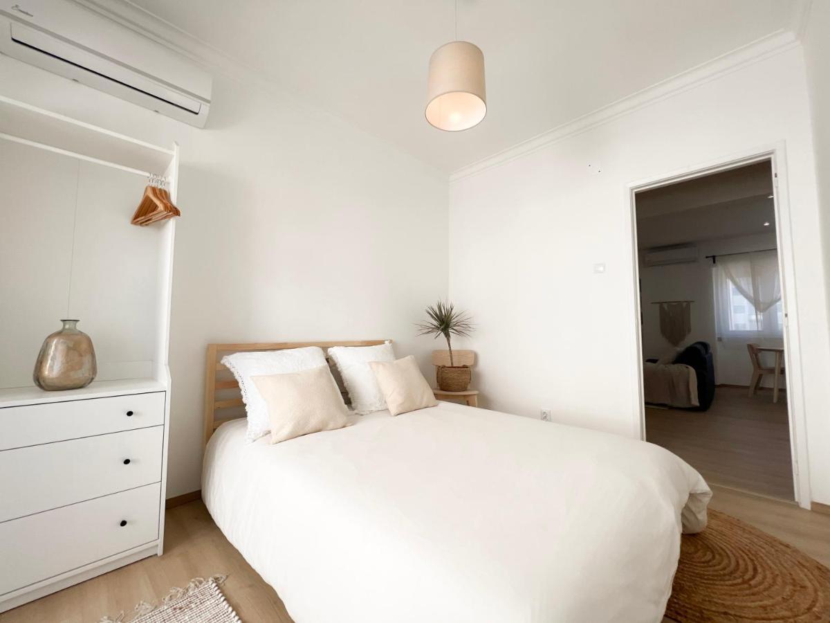 Capitao Ribeiro Surf House Apartment Costa de Caparica Ngoại thất bức ảnh