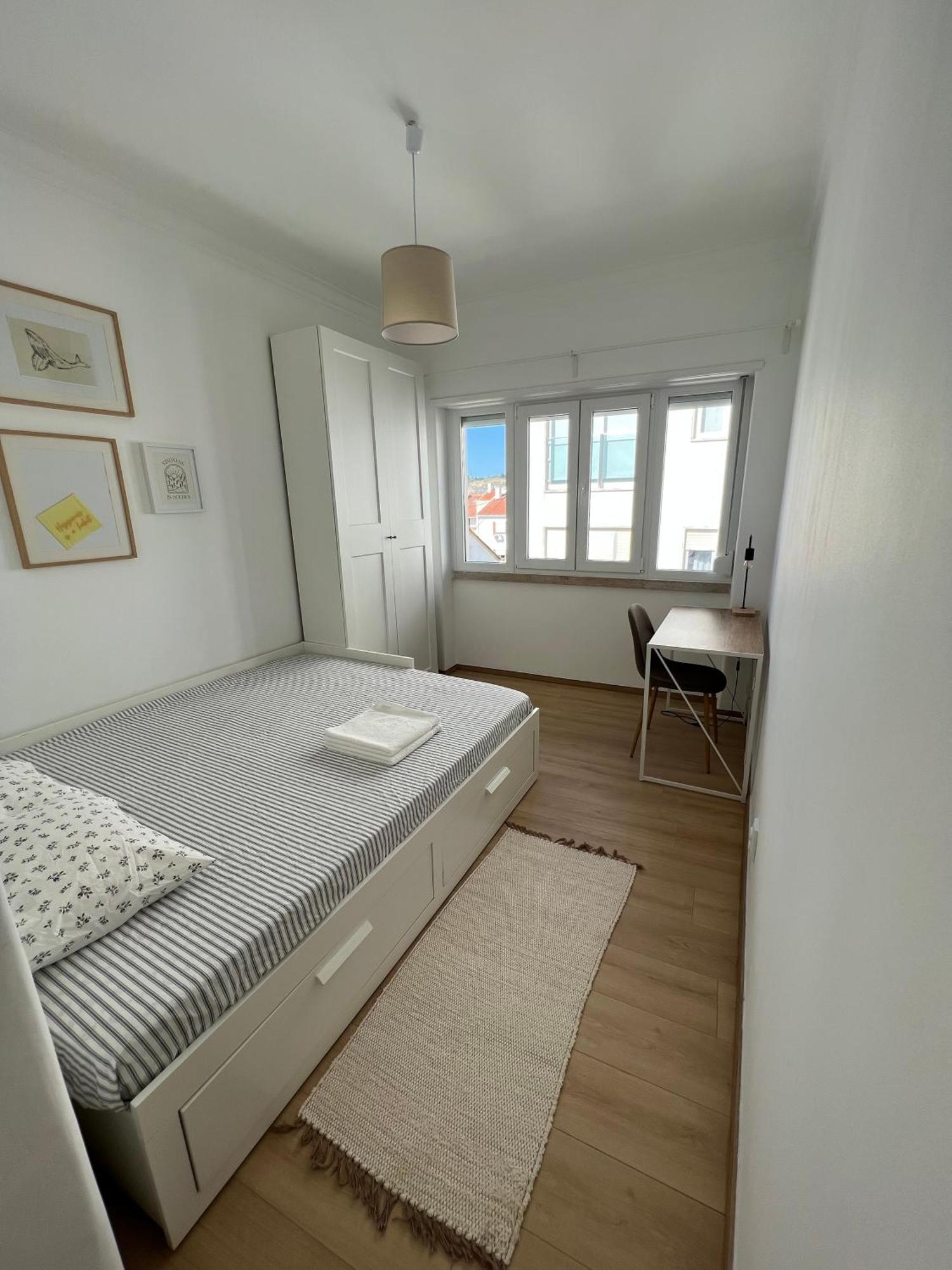 Capitao Ribeiro Surf House Apartment Costa de Caparica Ngoại thất bức ảnh